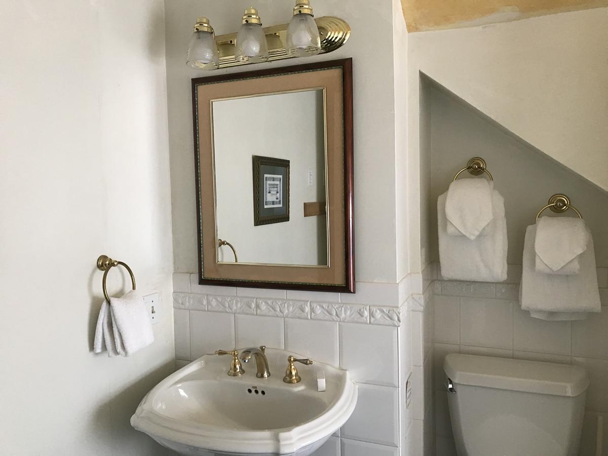 Cleveland House Inn Newport Buitenkant foto